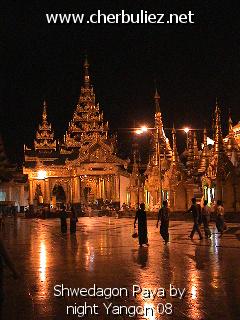 légende: Shwedagon Paya by night Yangon 08
qualityCode=raw
sizeCode=half

Données de l'image originale:
Taille originale: 166465 bytes
Temps d'exposition: 1/50 s
Diaph: f/180/100
Heure de prise de vue: 2002:08:19 19:42:16
Flash: non
Focale: 49/10 mm

